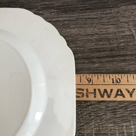 Vtg Staffordshire Plate with Cottage Design - Picture 6 of 9